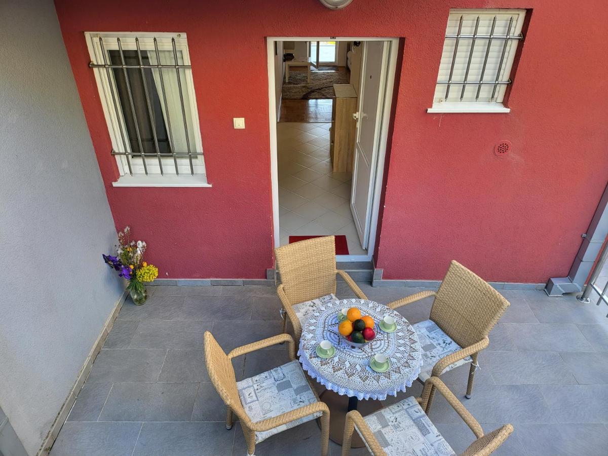 Apartment Rachel Петровац Экстерьер фото